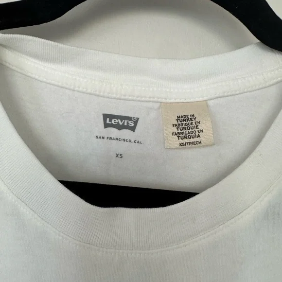 Levi's White Sleeveless Crop Top with Logo - Picture 3 of 3